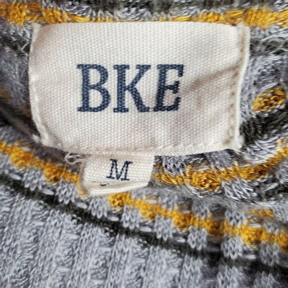 BKE Medium Striped Super Stretch Top - Picture 4 of 6